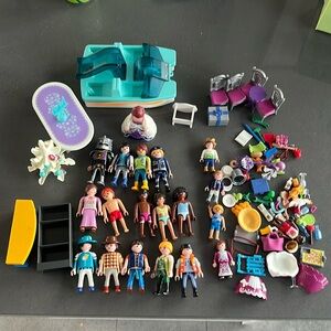 Play Mobil lot 15 full size figures and 4 mini figures